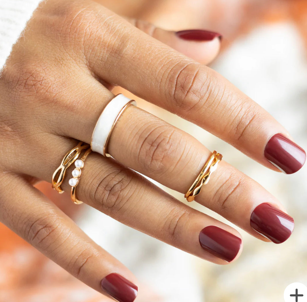 Red Aspen Square Nails
