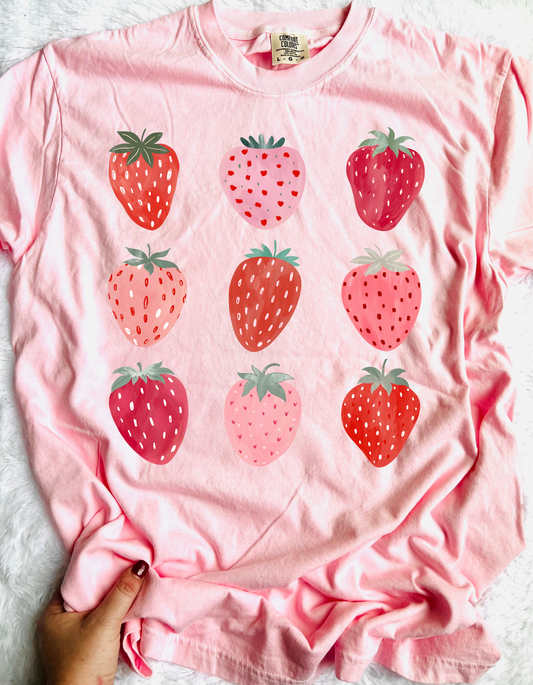 Strawberry Graphic Tee - RTS