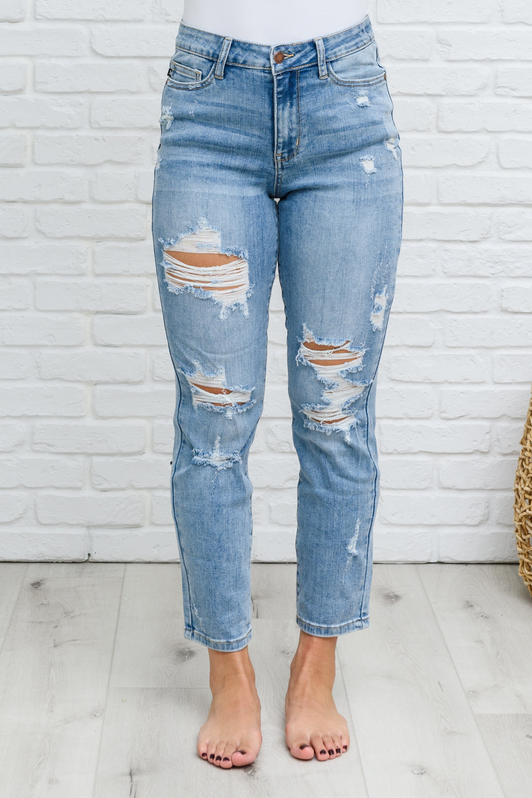 Florence High Waist Destroyed Boyfriend Jeans high waist, boyfriend fit, distressing, five pocket cut, and zipper fly