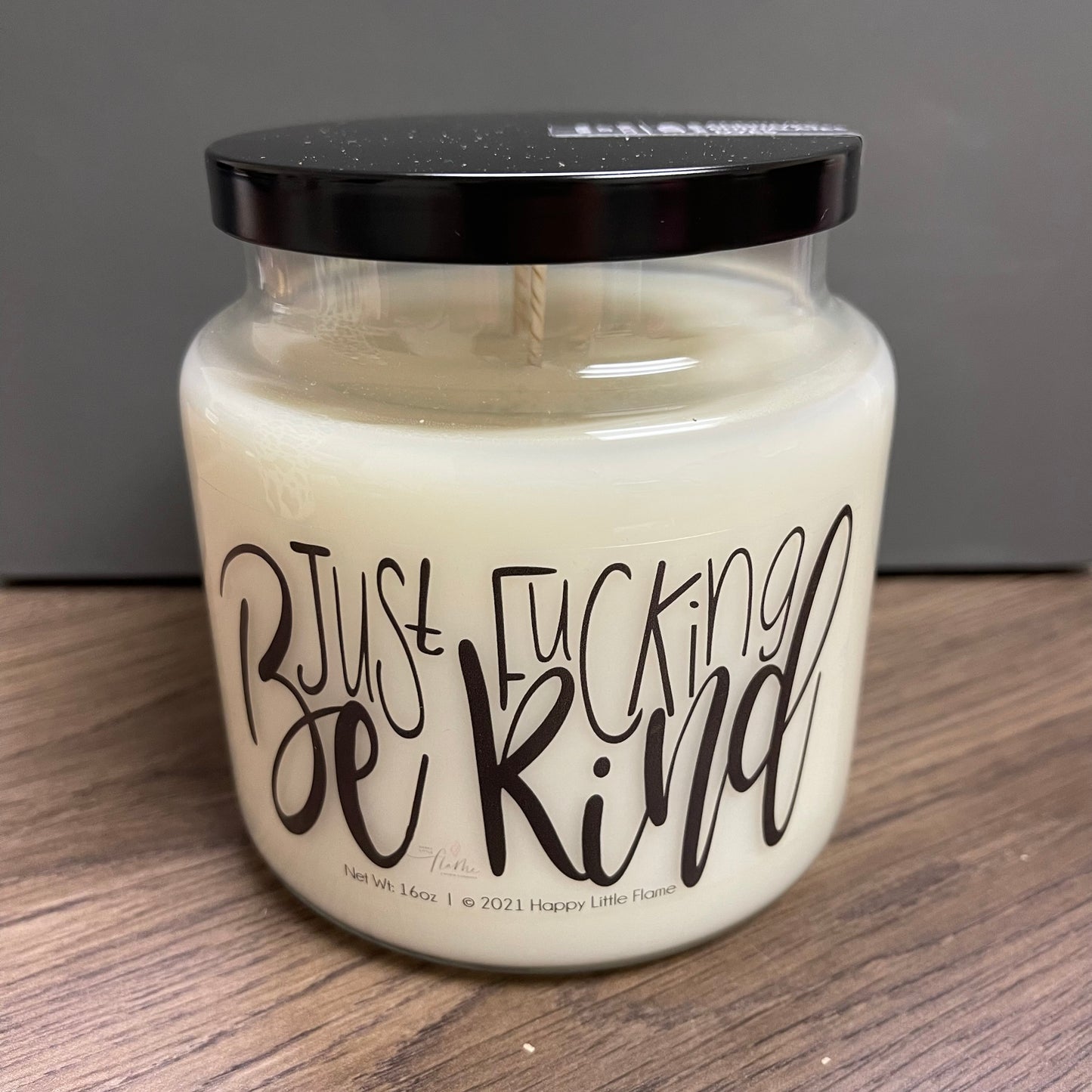 100% natural coconut wax and soy wax, 100% natural cotton wicks, premium fragrance and essential oils farmhouse farm house candles home smell good scent air freshener