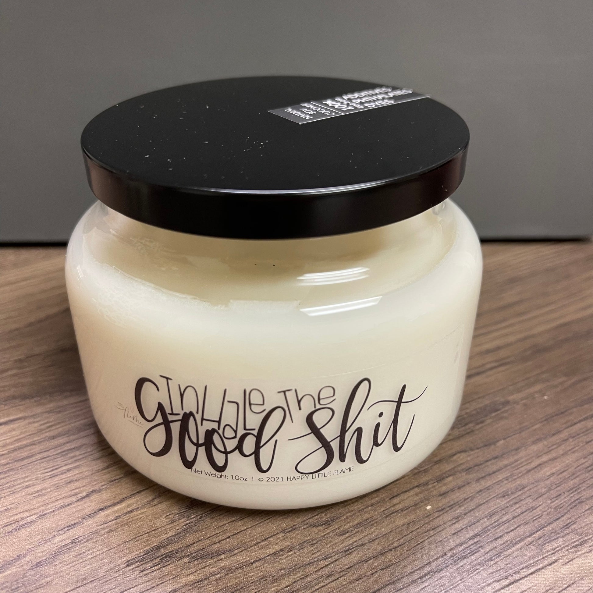 100% natural coconut wax and soy wax, 100% natural cotton wicks, premium fragrance and essential oils farmhouse farm house candles home smell good scent air freshener