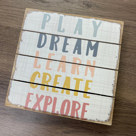 Play Dream Pallet Decor